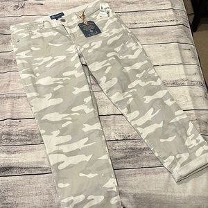 Democracy Curve Equality Ab Solution Cropped Pants Sz 16